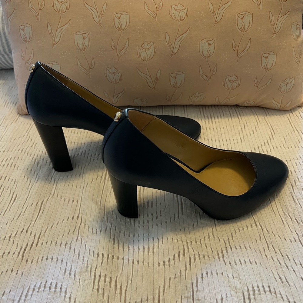 Michael Kors Leather Upper